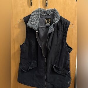 Noble Outfitters Medium Vest